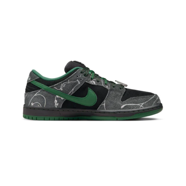 Nike x There Skateboard SB Dunk Low Pro ‘Anthracite Gorge Green’