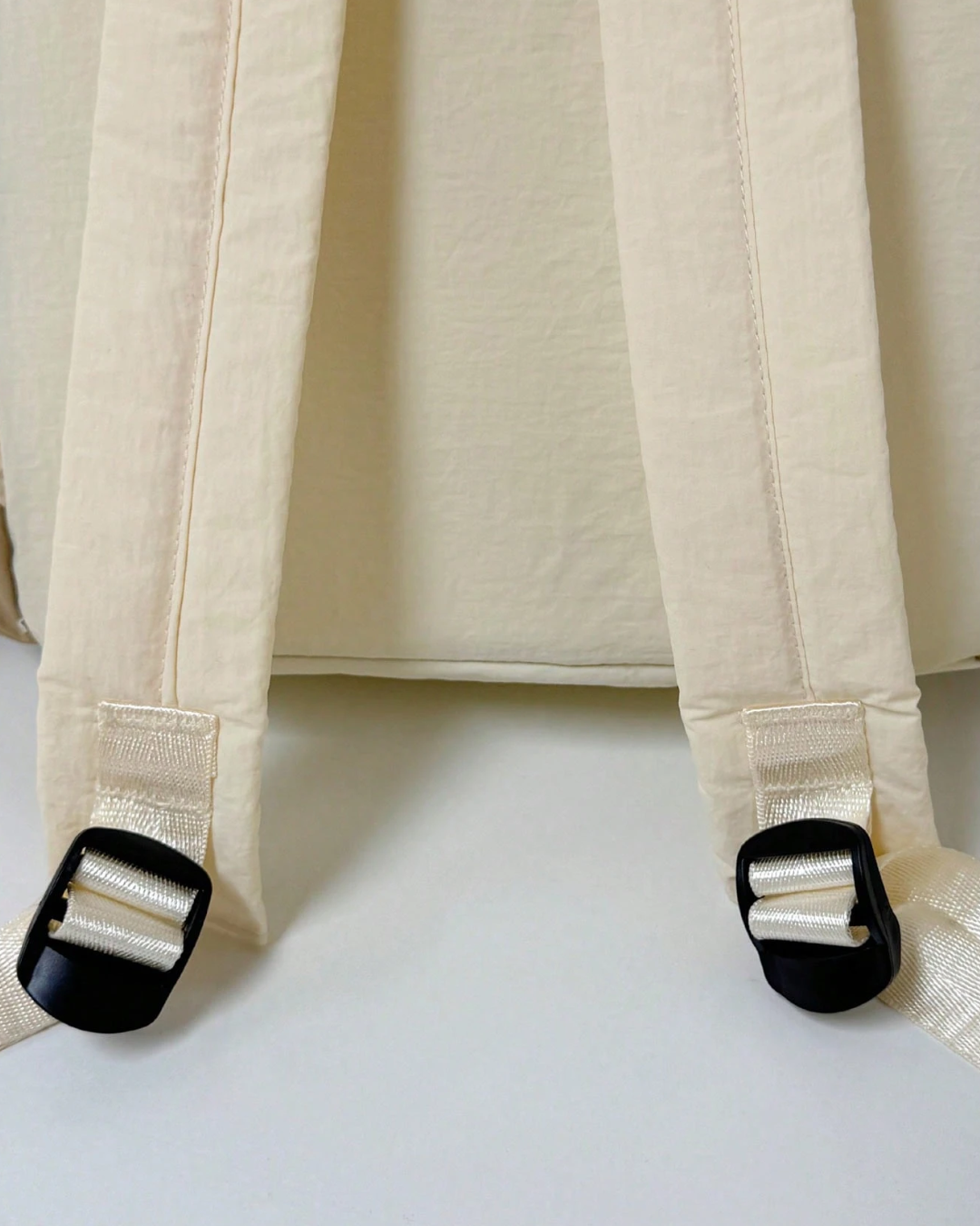Adidas Trefoil Utility Drawstring Backpack (Beige/Off-White)