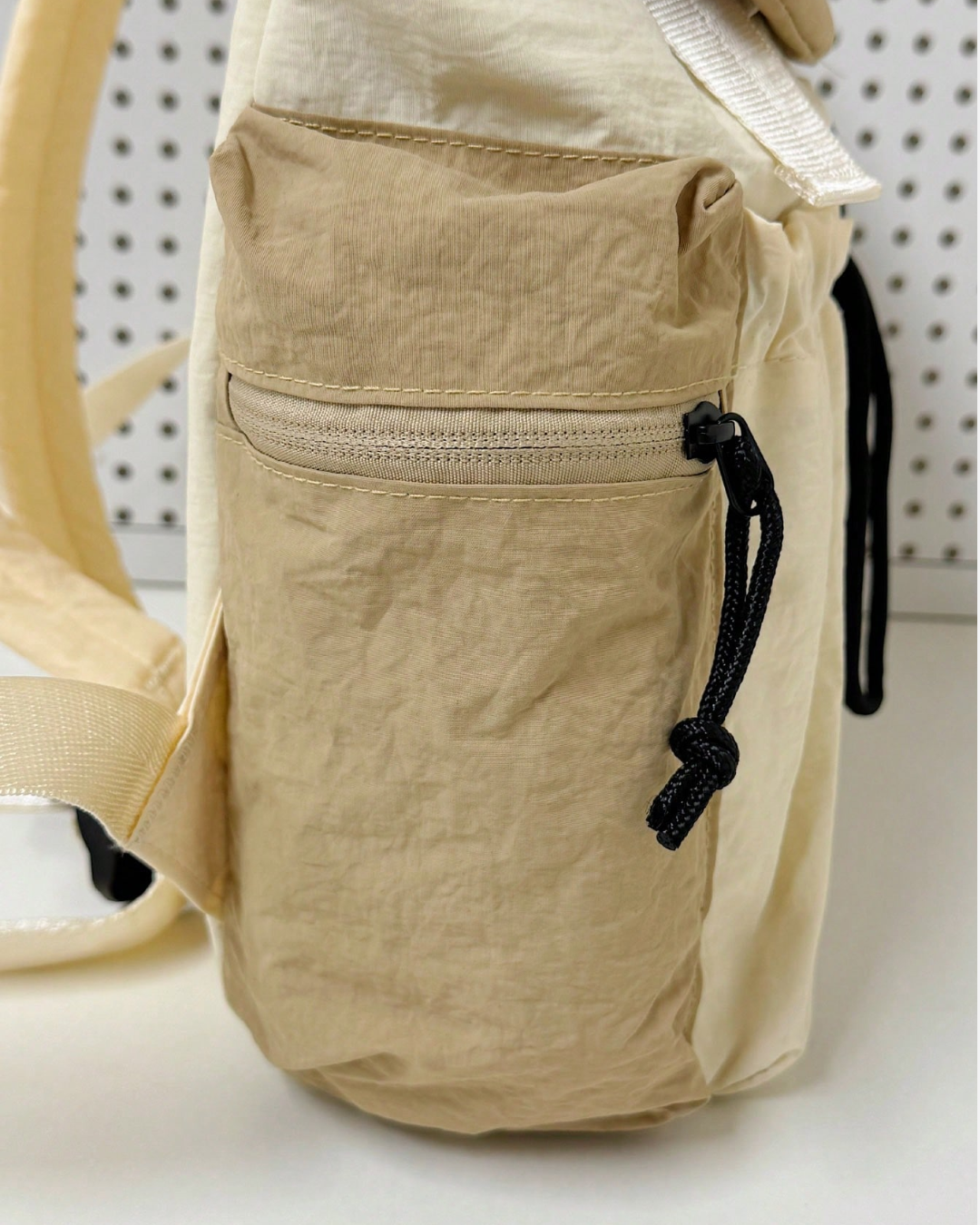 Adidas Trefoil Utility Drawstring Backpack (Beige/Off-White)