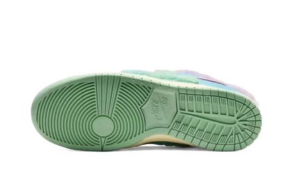 Nike SB Dunk Low Verdy Visty