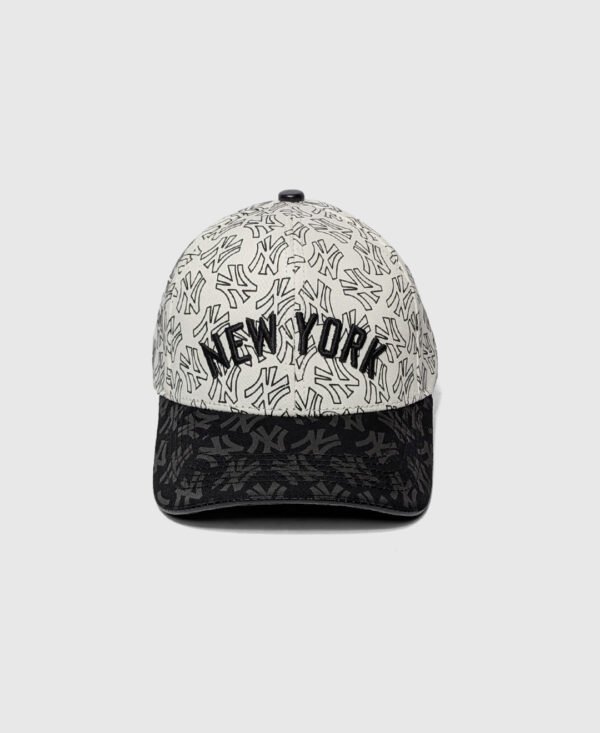 NY Snapback Cap- Black & White
